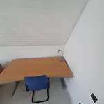 Gemuetliches Privatzimmer Mit Franzoesischem Doppelbett An Der Universitaetsklinik Mainz