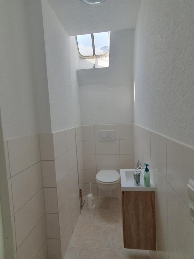 Gemuetliches Privatzimmer Mit Franzoesischem Doppelbett An Der Universitaetsklinik *