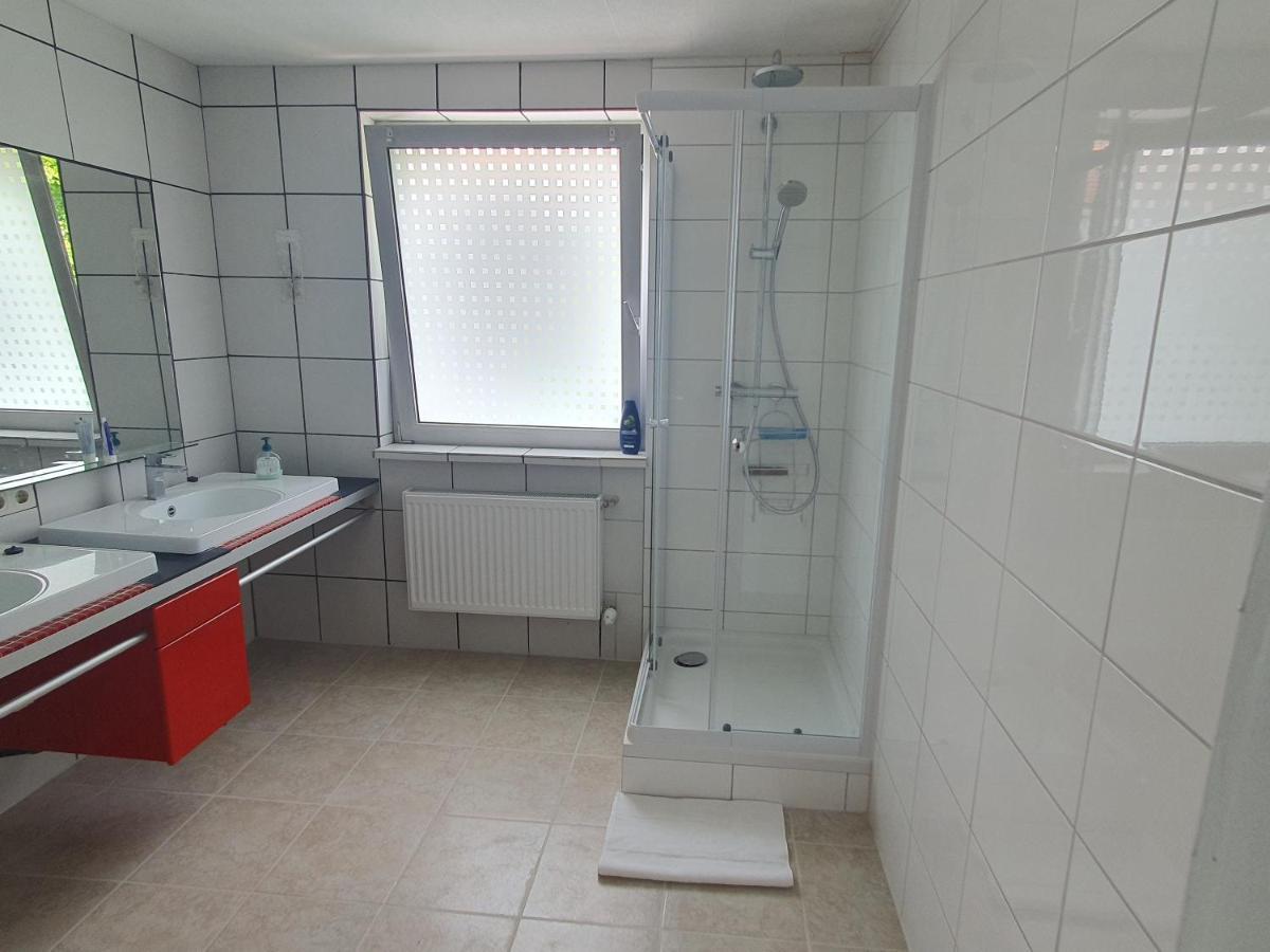 Gemuetliches Privatzimmer Mit Franzoesischem Doppelbett An Der Universitaetsklinik Mainz